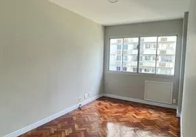 Foto 1 de Apartamento com 2 Quartos à venda, 52m² em Barra da Tijuca, Rio de Janeiro