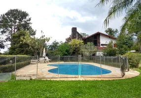 Foto 1 de Casa com 4 Quartos à venda, 450m² em Iúcas, Teresópolis