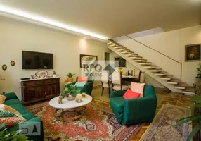 Foto 1 de Casa com 3 Quartos para alugar, 180m² em Cambuci, São Paulo