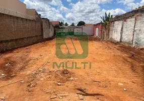 Foto 1 de Lote/Terreno com 1 Quarto à venda, 223m² em Custódio Pereira, Uberlândia