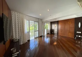 Foto 1 de Apartamento com 5 Quartos para venda ou aluguel, 215m² em Leblon, Rio de Janeiro