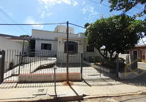 Foto 1 de Casa com 4 Quartos à venda, 134m² em Vila Aurocan, Campinas