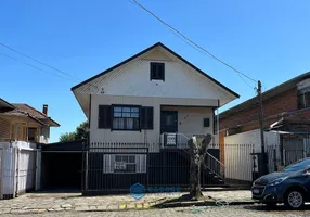 Foto 1 de Casa com 6 Quartos à venda, 180m² em Pio X, Caxias do Sul