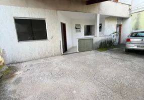 Foto 1 de Casa com 3 Quartos para alugar, 224m² em Guaruja, Betim
