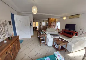 Foto 1 de Casa de Condomínio com 4 Quartos à venda, 239m² em Pereque, Ilhabela