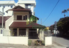 Foto 1 de Casa com 6 Quartos para alugar, 220m² em Canasvieiras, Florianópolis