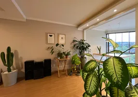 Foto 1 de Apartamento com 2 Quartos à venda, 81m² em Vila Nova, Novo Hamburgo