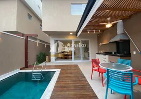 Foto 1 de Casa de Condomínio com 4 Quartos para venda ou aluguel, 185m² em Praia de Juquehy, São Sebastião