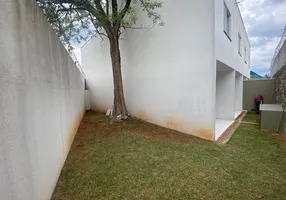 Foto 1 de Casa com 2 Quartos à venda, 125m² em Jardim das Vertentes, São Paulo