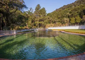 Foto 1 de Casa de Condomínio com 6 Quartos à venda, 520m² em Carlos Guinle, Teresópolis