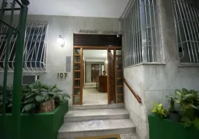 Foto 1 de Apartamento com 2 Quartos para alugar, 60m² em Leme, Rio de Janeiro