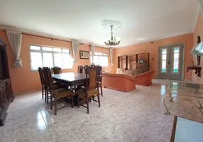 Foto 1 de Sobrado com 3 Quartos para venda ou aluguel, 302m² em Vila Belmiro, Santos