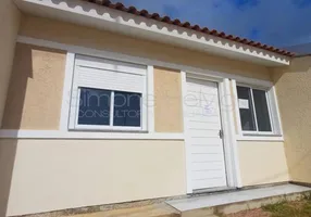 Foto 1 de Casa com 2 Quartos à venda, 43m² em Passo Fundo, Guaíba