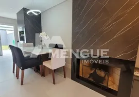 Foto 1 de Casa com 3 Quartos à venda, 150m² em Vila Ipiranga, Porto Alegre