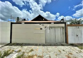 Foto 1 de Casa com 4 Quartos à venda, 110m² em Lauritzen , Campina Grande