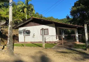 Foto 1 de Fazenda/Sítio com 4 Quartos à venda, 200m² em Centro, Massaranduba