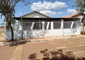 Foto 1 de Casa com 3 Quartos à venda, 175m² em , Santo Antônio do Leste