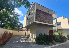 Foto 1 de Casa de Condomínio com 3 Quartos para alugar, 130m² em Boiçucanga, São Sebastião