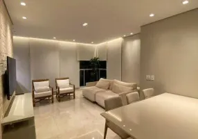 Foto 1 de Apartamento com 2 Quartos à venda, 76m² em Moema, São Paulo