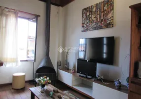 Foto 1 de Casa com 3 Quartos à venda, 156m² em Alto Petrópolis, Porto Alegre