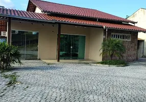 Foto 1 de Casa com 4 Quartos à venda, 200m² em Bom Retiro, Joinville