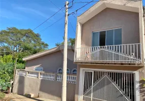 Foto 1 de Sobrado com 3 Quartos à venda, 130m² em Jardim Pacaembu, São Carlos