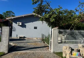 Foto 1 de Casa com 2 Quartos para alugar, 78m² em Ubatuba, São Francisco do Sul
