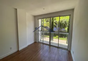 Foto 1 de Apartamento com 2 Quartos para venda ou aluguel, 70m² em Correas, Petrópolis