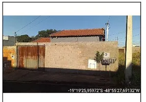 Foto 1 de Casa com 2 Quartos à venda, 70m² em Centro, Prata