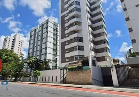 Foto 1 de Apartamento com 3 Quartos à venda, 175m² em Graças, Recife