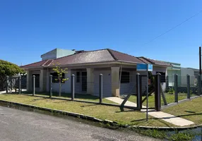 Foto 1 de Casa com 3 Quartos à venda, 150m² em Atlantida Sul, Osório