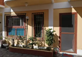Foto 1 de Casa com 2 Quartos à venda, 109m² em Peró, Cabo Frio