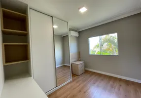 Foto 1 de Cobertura com 3 Quartos para venda ou aluguel, 140m² em Buraquinho, Lauro de Freitas