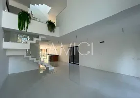 Foto 1 de Casa de Condomínio com 1 Quarto à venda, 350m² em Barra da Tijuca, Rio de Janeiro