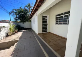 Foto 1 de Casa com 3 Quartos à venda, 120m² em CPA I, Cuiabá