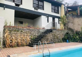 Foto 1 de Casa com 4 Quartos à venda, 401m² em Matapaca, Niterói
