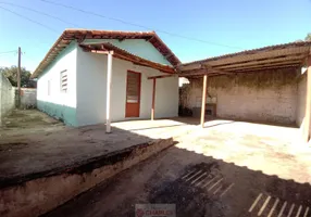 Foto 1 de Casa com 2 Quartos para alugar, 80m² em Vila Santa Luzia, Mogi Mirim