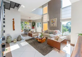 Foto 1 de Casa de Condomínio com 4 Quartos à venda, 438m² em Jardim Salete, Taboão da Serra