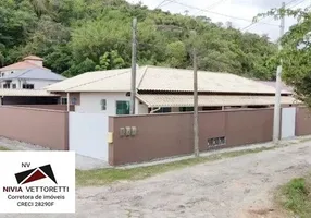 Foto 1 de Casa com 9 Quartos à venda, 214m² em Cachoeira do Bom Jesus, Florianópolis