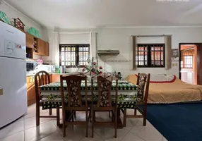 Foto 1 de Casa com 2 Quartos à venda, 131m² em Estância Velha, Canoas