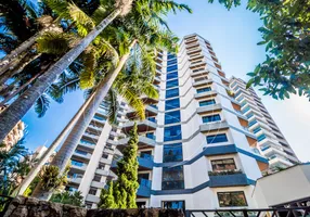 Foto 1 de Apartamento com 4 Quartos para alugar, 300m² em Vila Nova Conceição, São Paulo