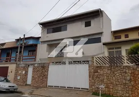 Foto 1 de Sobrado com 4 Quartos à venda, 461m² em Jardim Paraíso, Campinas