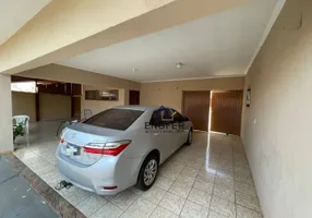 Foto 1 de Casa com 3 Quartos à venda, 220m² em Jardim São Marcos, São José do Rio Preto