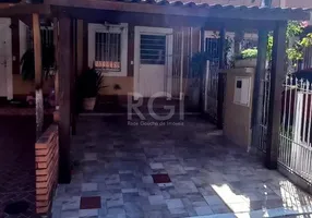 Foto 1 de Casa com 2 Quartos à venda, 55m² em Aberta dos Morros, Porto Alegre