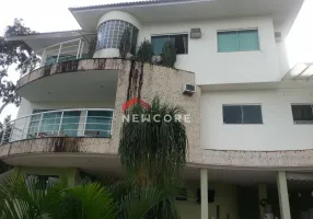 Foto 1 de Casa com 4 Quartos à venda, 300m² em Badu, Niterói