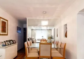 Foto 1 de Casa com 2 Quartos à venda, 104m² em Vila Olímpia, São Paulo