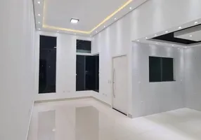 Foto 1 de Casa com 3 Quartos à venda, 130m² em Capão Redondo, São Paulo