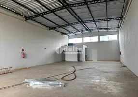 Foto 1 de Galpão/Depósito/Armazém para alugar, 240m² em Grand Ville, Uberlândia