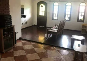 Foto 1 de Sobrado com 3 Quartos à venda, 220m² em Parque das Américas, Mauá