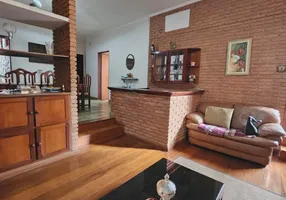 Foto 1 de Casa com 3 Quartos à venda, 132m² em Jardim Irajá, Ribeirão Preto